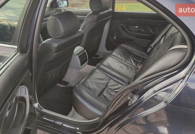 Фиолетовый БМВ 5 Серия, объемом двигателя 1.99 л и пробегом 400 тыс. км за 4000 $, фото 8 на Automoto.ua