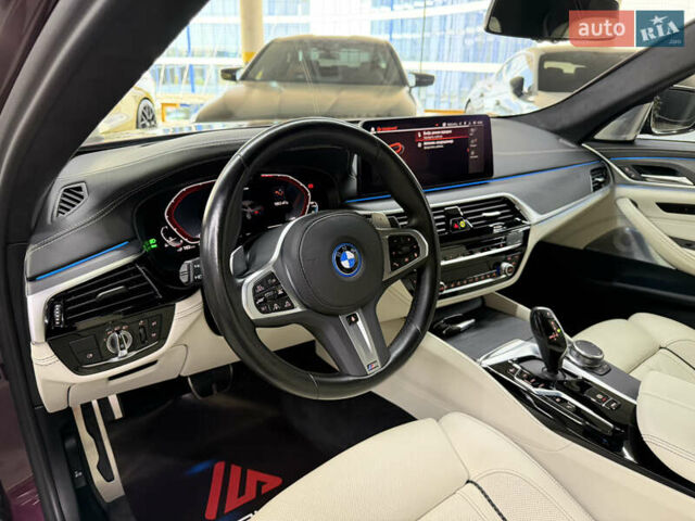 Фиолетовый БМВ 5 Серия, объемом двигателя 3 л и пробегом 27 тыс. км за 60000 $, фото 19 на Automoto.ua