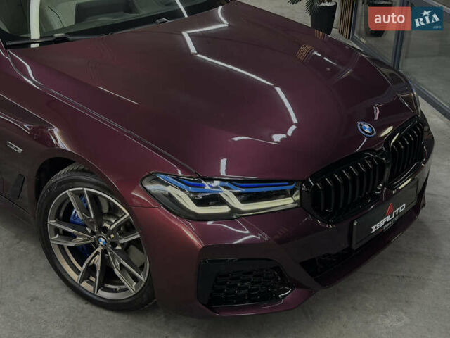 Фиолетовый БМВ 5 Серия, объемом двигателя 3 л и пробегом 27 тыс. км за 60000 $, фото 2 на Automoto.ua