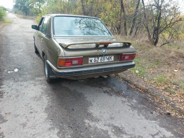 Коричневый БМВ 5 Серия, объемом двигателя 2 л и пробегом 200 тыс. км за 1800 $, фото 4 на Automoto.ua