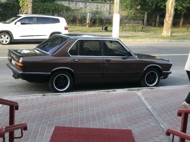 Коричневий БМВ 5 Серія, об'ємом двигуна 3 л та пробігом 360 тис. км за 1700 $, фото 9 на Automoto.ua