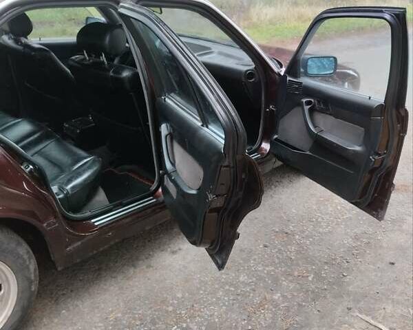 Коричневый БМВ 5 Серия, объемом двигателя 2.5 л и пробегом 298 тыс. км за 2100 $, фото 11 на Automoto.ua