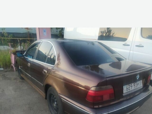 Коричневый БМВ 5 Серия, объемом двигателя 2.5 л и пробегом 316 тыс. км за 2500 $, фото 3 на Automoto.ua