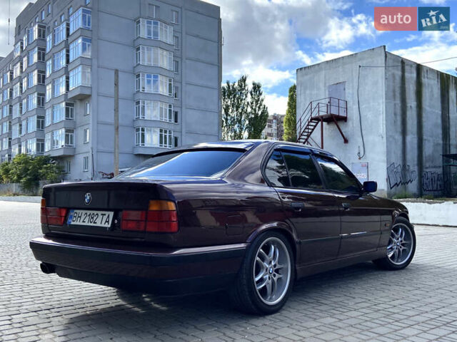 Коричневый БМВ 5 Серия, объемом двигателя 2 л и пробегом 300 тыс. км за 4500 $, фото 3 на Automoto.ua