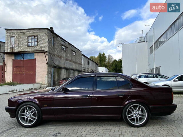 Коричневый БМВ 5 Серия, объемом двигателя 2 л и пробегом 300 тыс. км за 4500 $, фото 1 на Automoto.ua