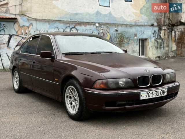 Коричневий БМВ 5 Серія, об'ємом двигуна 2.5 л та пробігом 300 тис. км за 3000 $, фото 2 на Automoto.ua