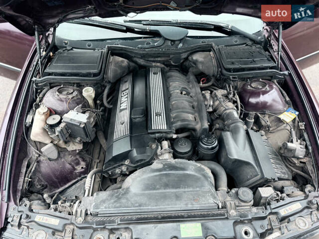 Коричневий БМВ 5 Серія, об'ємом двигуна 2.5 л та пробігом 300 тис. км за 3000 $, фото 16 на Automoto.ua