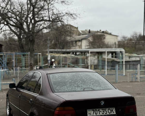 Коричневий БМВ 5 Серія, об'ємом двигуна 2.5 л та пробігом 300 тис. км за 3000 $, фото 9 на Automoto.ua