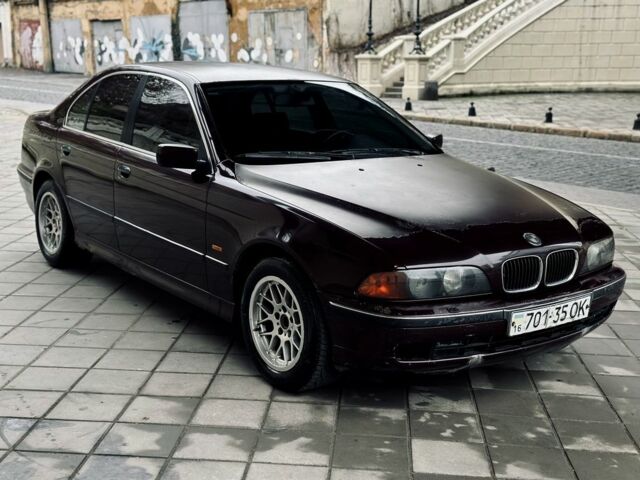 Коричневый БМВ 5 Серия, объемом двигателя 2.5 л и пробегом 377 тыс. км за 3400 $, фото 2 на Automoto.ua