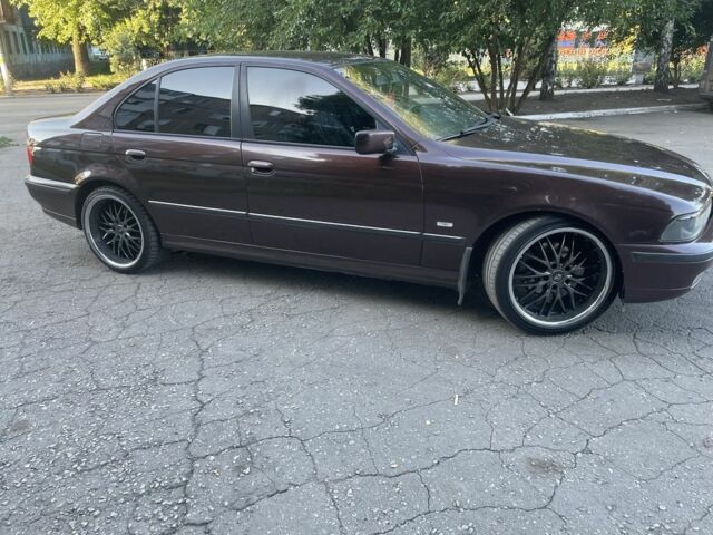 Коричневый БМВ 5 Серия, объемом двигателя 2.5 л и пробегом 380 тыс. км за 5000 $, фото 2 на Automoto.ua