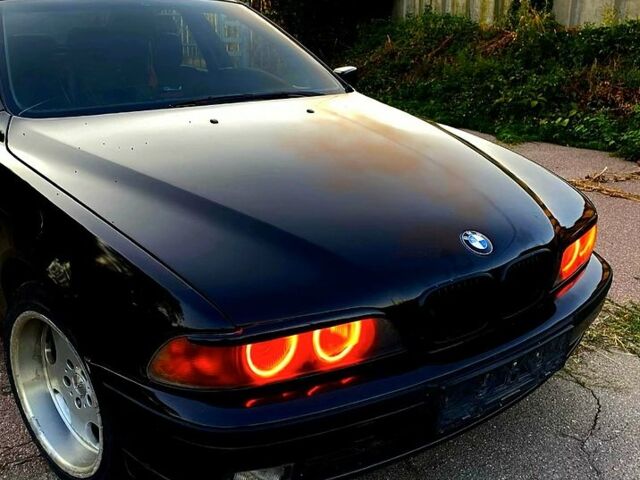 Коричневый БМВ 5 Серия, объемом двигателя 2.8 л и пробегом 350 тыс. км за 3000 $, фото 1 на Automoto.ua