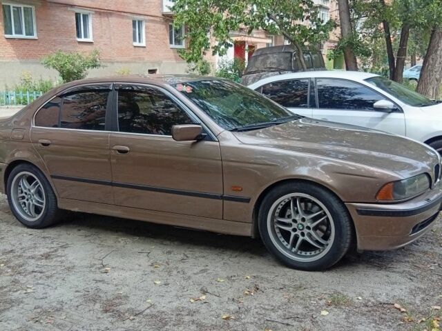Коричневый БМВ 5 Серия, объемом двигателя 2 л и пробегом 350 тыс. км за 5050 $, фото 12 на Automoto.ua