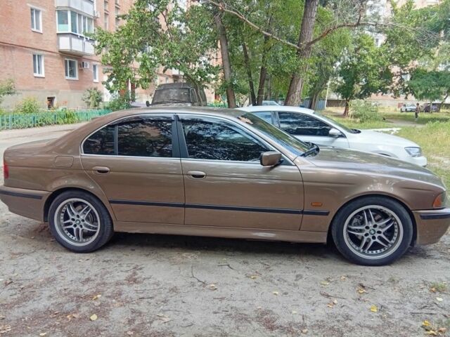 Коричневый БМВ 5 Серия, объемом двигателя 2 л и пробегом 350 тыс. км за 5050 $, фото 14 на Automoto.ua