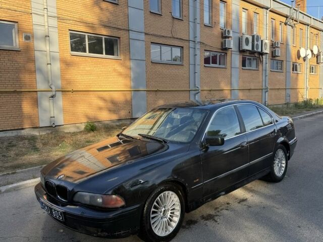 Коричневый БМВ 5 Серия, объемом двигателя 0 л и пробегом 350 тыс. км за 1350 $, фото 3 на Automoto.ua