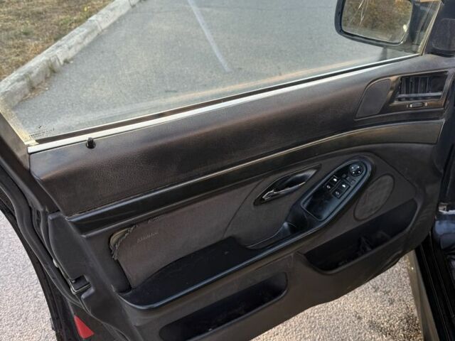 Коричневый БМВ 5 Серия, объемом двигателя 0 л и пробегом 350 тыс. км за 1350 $, фото 7 на Automoto.ua