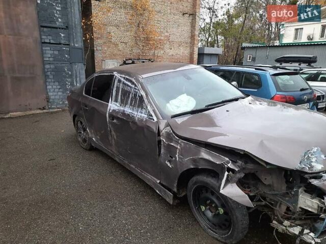 Коричневый БМВ 5 Серия, объемом двигателя 2.2 л и пробегом 275 тыс. км за 3500 $, фото 7 на Automoto.ua