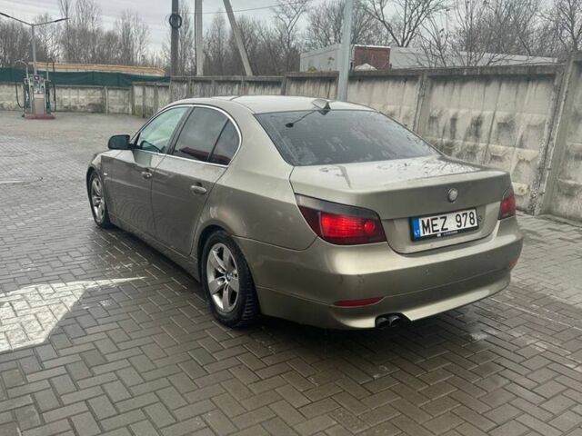 Коричневый БМВ 5 Серия, объемом двигателя 3 л и пробегом 350 тыс. км за 4200 $, фото 3 на Automoto.ua