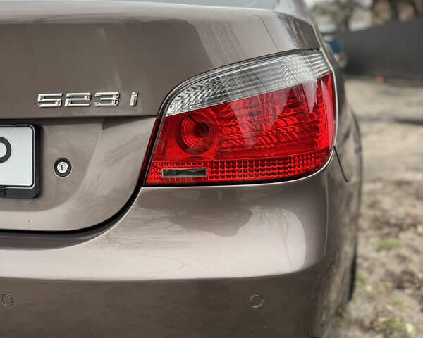 Коричневый БМВ 5 Серия, объемом двигателя 2.5 л и пробегом 275 тыс. км за 7850 $, фото 27 на Automoto.ua