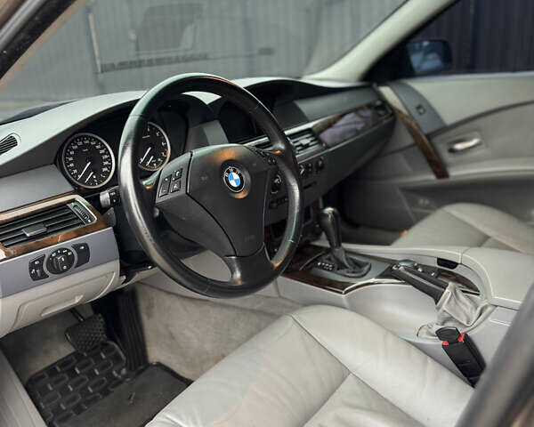 Коричневый БМВ 5 Серия, объемом двигателя 2.5 л и пробегом 275 тыс. км за 7850 $, фото 35 на Automoto.ua