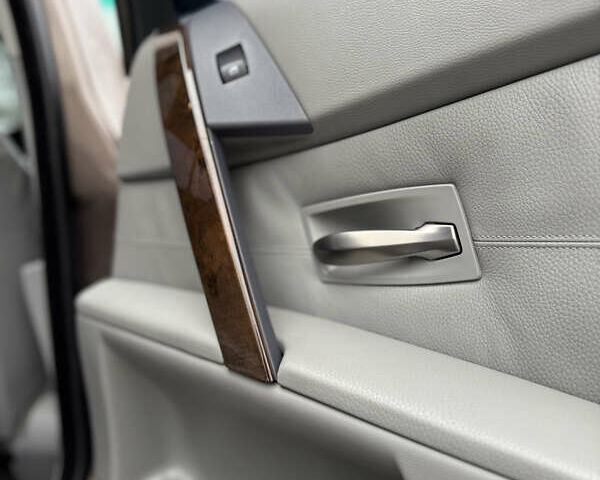 Коричневый БМВ 5 Серия, объемом двигателя 2.5 л и пробегом 275 тыс. км за 7850 $, фото 40 на Automoto.ua