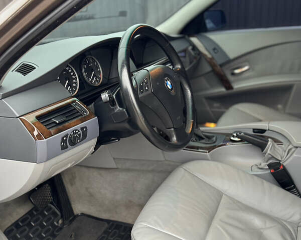 Коричневый БМВ 5 Серия, объемом двигателя 2.5 л и пробегом 275 тыс. км за 7850 $, фото 32 на Automoto.ua