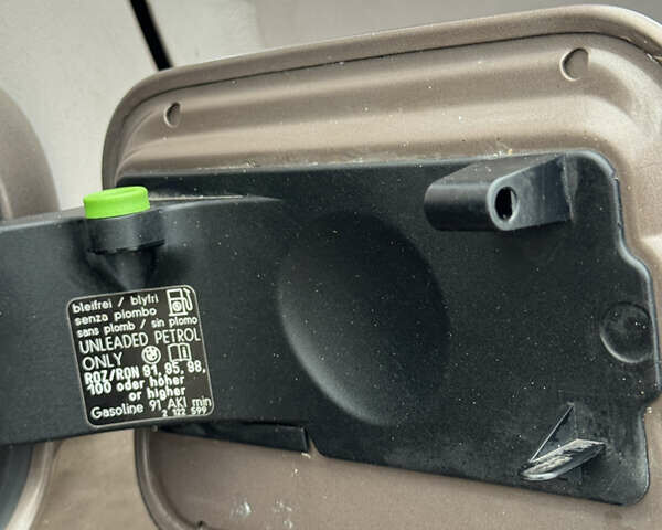 Коричневый БМВ 5 Серия, объемом двигателя 2.5 л и пробегом 275 тыс. км за 7850 $, фото 78 на Automoto.ua