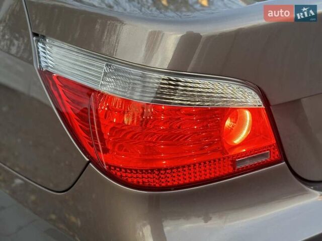 Коричневый БМВ 5 Серия, объемом двигателя 2 л и пробегом 262 тыс. км за 7900 $, фото 9 на Automoto.ua