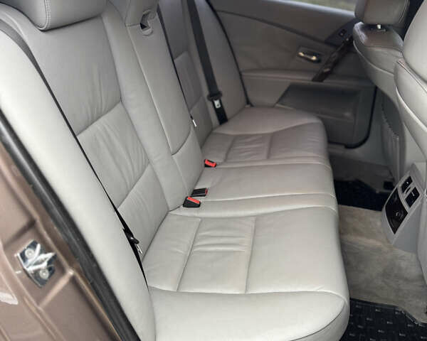 Коричневый БМВ 5 Серия, объемом двигателя 2.5 л и пробегом 275 тыс. км за 7850 $, фото 39 на Automoto.ua