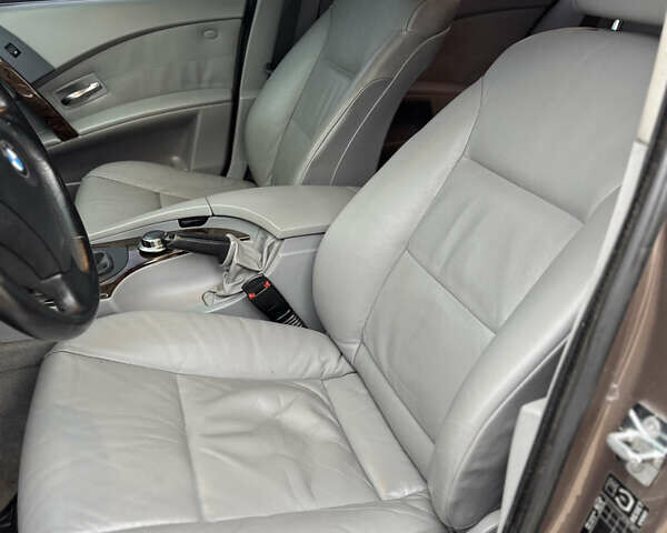 Коричневый БМВ 5 Серия, объемом двигателя 2.5 л и пробегом 275 тыс. км за 7850 $, фото 33 на Automoto.ua