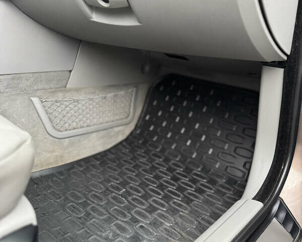 Коричневый БМВ 5 Серия, объемом двигателя 2.5 л и пробегом 275 тыс. км за 7850 $, фото 71 на Automoto.ua