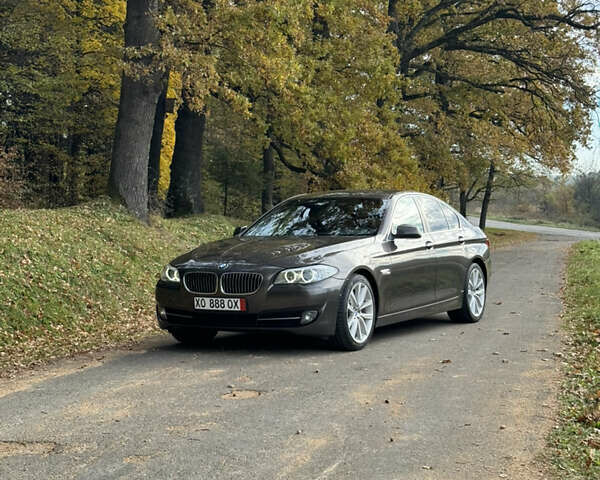 Коричневый БМВ 5 Серия, объемом двигателя 3 л и пробегом 265 тыс. км за 16000 $, фото 4 на Automoto.ua