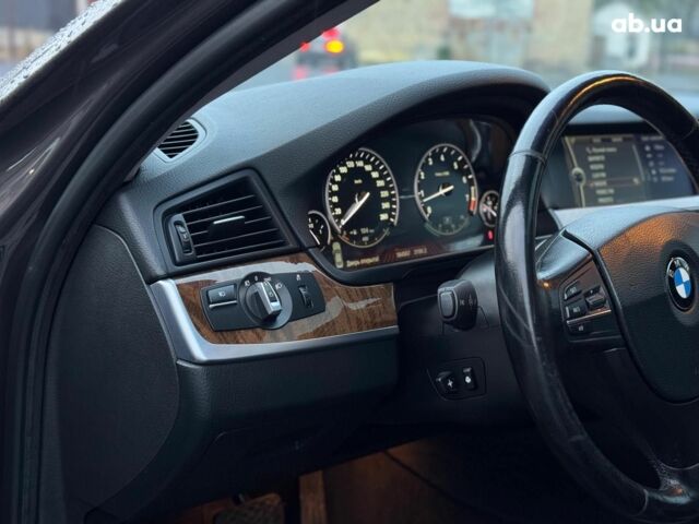 Коричневий БМВ 5 Серія, об'ємом двигуна 3 л та пробігом 184 тис. км за 13590 $, фото 22 на Automoto.ua