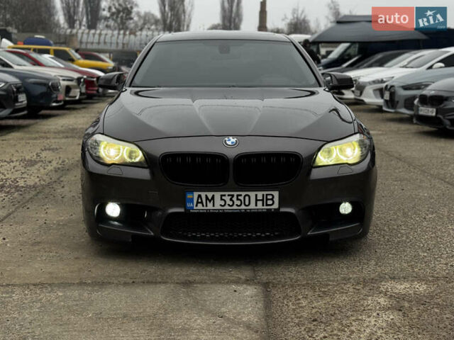 Коричневый БМВ 5 Серия, объемом двигателя 3 л и пробегом 230 тыс. км за 14250 $, фото 4 на Automoto.ua