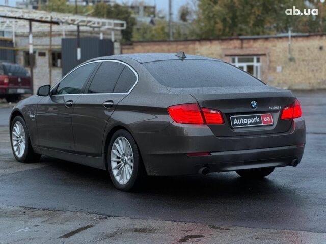 Коричневий БМВ 5 Серія, об'ємом двигуна 3 л та пробігом 184 тис. км за 13590 $, фото 7 на Automoto.ua