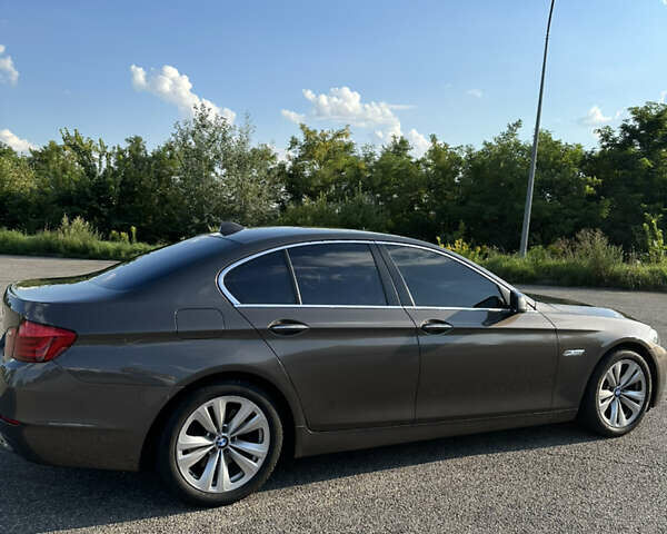 Коричневый БМВ 5 Серия, объемом двигателя 2 л и пробегом 220 тыс. км за 13000 $, фото 1 на Automoto.ua