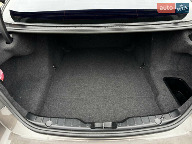 БМВ 5 Серия 2012 в Житомире на Automoto.ua Коричневый БМВ 5 Серия, объемом двигателя 2 л и пробегом 228 тыс. км за 12999 $, фото 42 на Automoto.ua