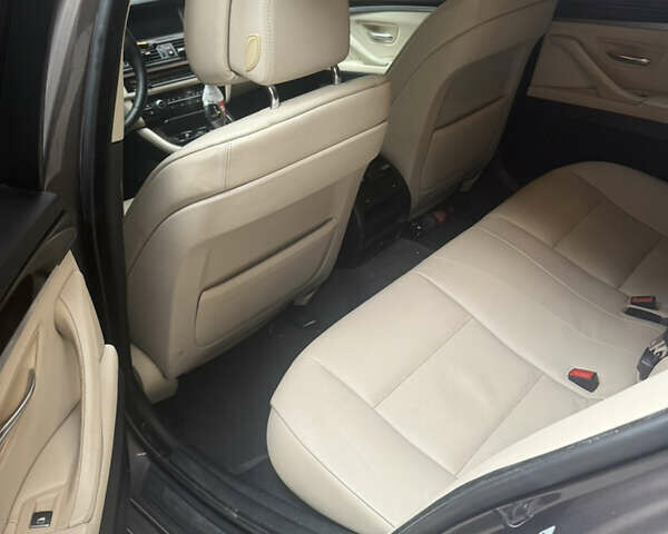 Коричневий БМВ 5 Серія, об'ємом двигуна 2 л та пробігом 207 тис. км за 15200 $, фото 6 на Automoto.ua