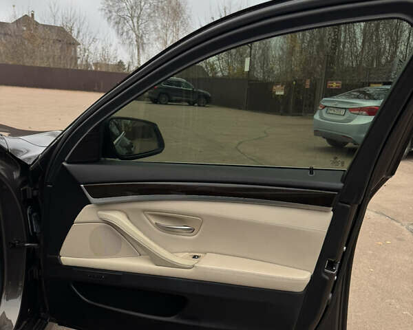 Коричневый БМВ 5 Серия, объемом двигателя 2 л и пробегом 173 тыс. км за 14700 $, фото 35 на Automoto.ua