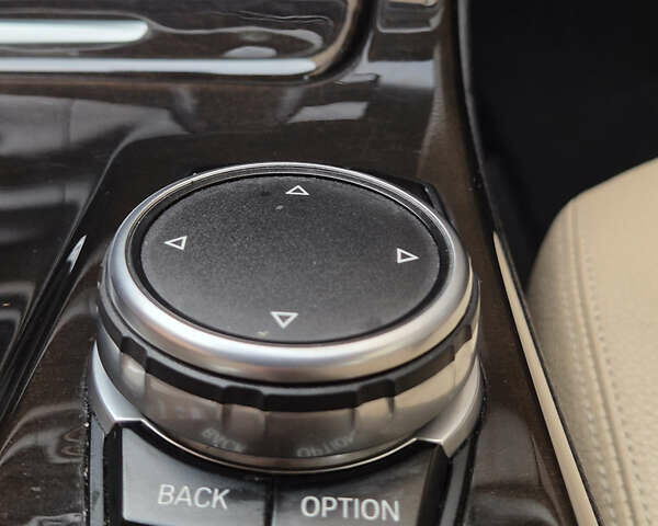 БМВ 5 Серия 2015 в Остоге на Automoto.ua Коричневый БМВ 5 Серия, объемом двигателя 2 л и пробегом 255 тыс. км за 11999 $, фото 56 на Automoto.ua