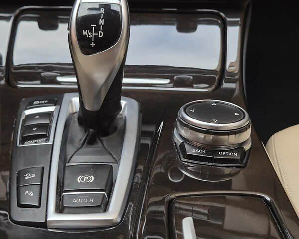 БМВ 5 Серия 2015 в Остоге на Automoto.ua Коричневый БМВ 5 Серия, объемом двигателя 2 л и пробегом 255 тыс. км за 11999 $, фото 54 на Automoto.ua