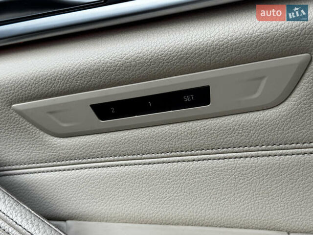 Коричневий БМВ 5 Серія, об'ємом двигуна 3 л та пробігом 133 тис. км за 32900 $, фото 46 на Automoto.ua