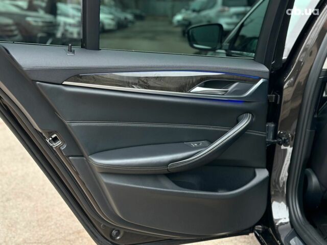 Коричневий БМВ 5 Серія, об'ємом двигуна 3 л та пробігом 167 тис. км за 29990 $, фото 40 на Automoto.ua