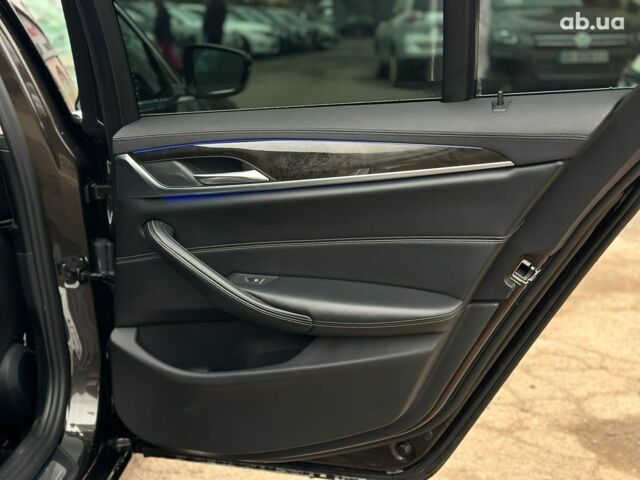 Коричневий БМВ 5 Серія, об'ємом двигуна 3 л та пробігом 167 тис. км за 29990 $, фото 47 на Automoto.ua