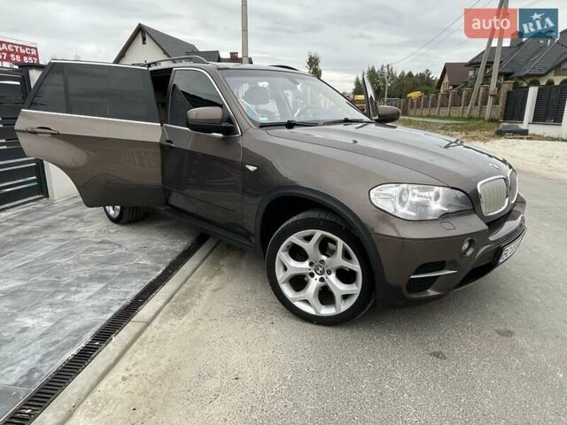 Коричневый БМВ 5 Серия, объемом двигателя 3 л и пробегом 248 тыс. км за 17000 $, фото 4 на Automoto.ua