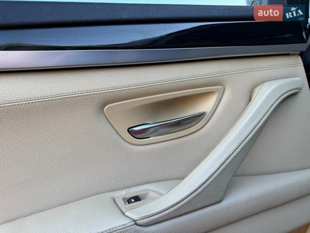 Коричневый БМВ 5 Серия, объемом двигателя 3 л и пробегом 235 тыс. км за 15500 $, фото 64 на Automoto.ua