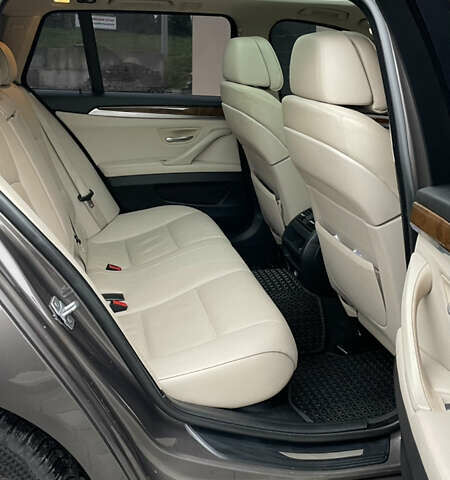 Коричневый БМВ 5 Серия, объемом двигателя 3 л и пробегом 325 тыс. км за 16000 $, фото 18 на Automoto.ua