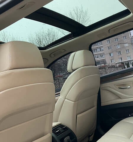 Коричневый БМВ 5 Серия, объемом двигателя 3 л и пробегом 325 тыс. км за 16000 $, фото 10 на Automoto.ua