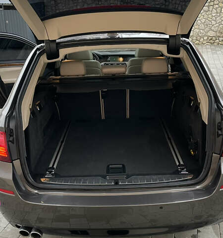 Коричневый БМВ 5 Серия, объемом двигателя 3 л и пробегом 325 тыс. км за 16000 $, фото 12 на Automoto.ua