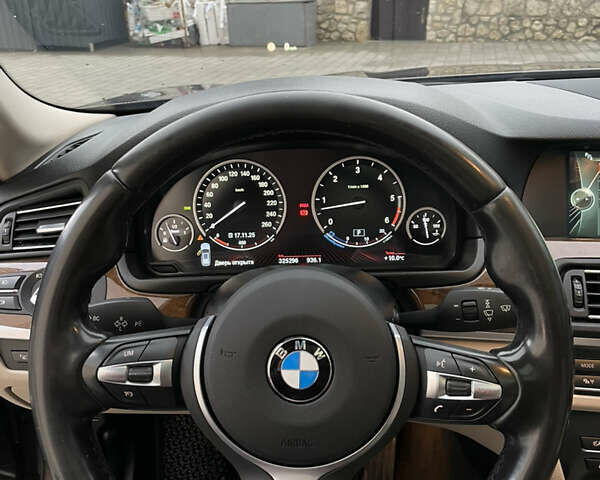 Коричневый БМВ 5 Серия, объемом двигателя 3 л и пробегом 325 тыс. км за 16000 $, фото 3 на Automoto.ua