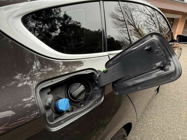 Коричневий БМВ 5 Серія, об'ємом двигуна 2 л та пробігом 267 тис. км за 17700 $, фото 7 на Automoto.ua